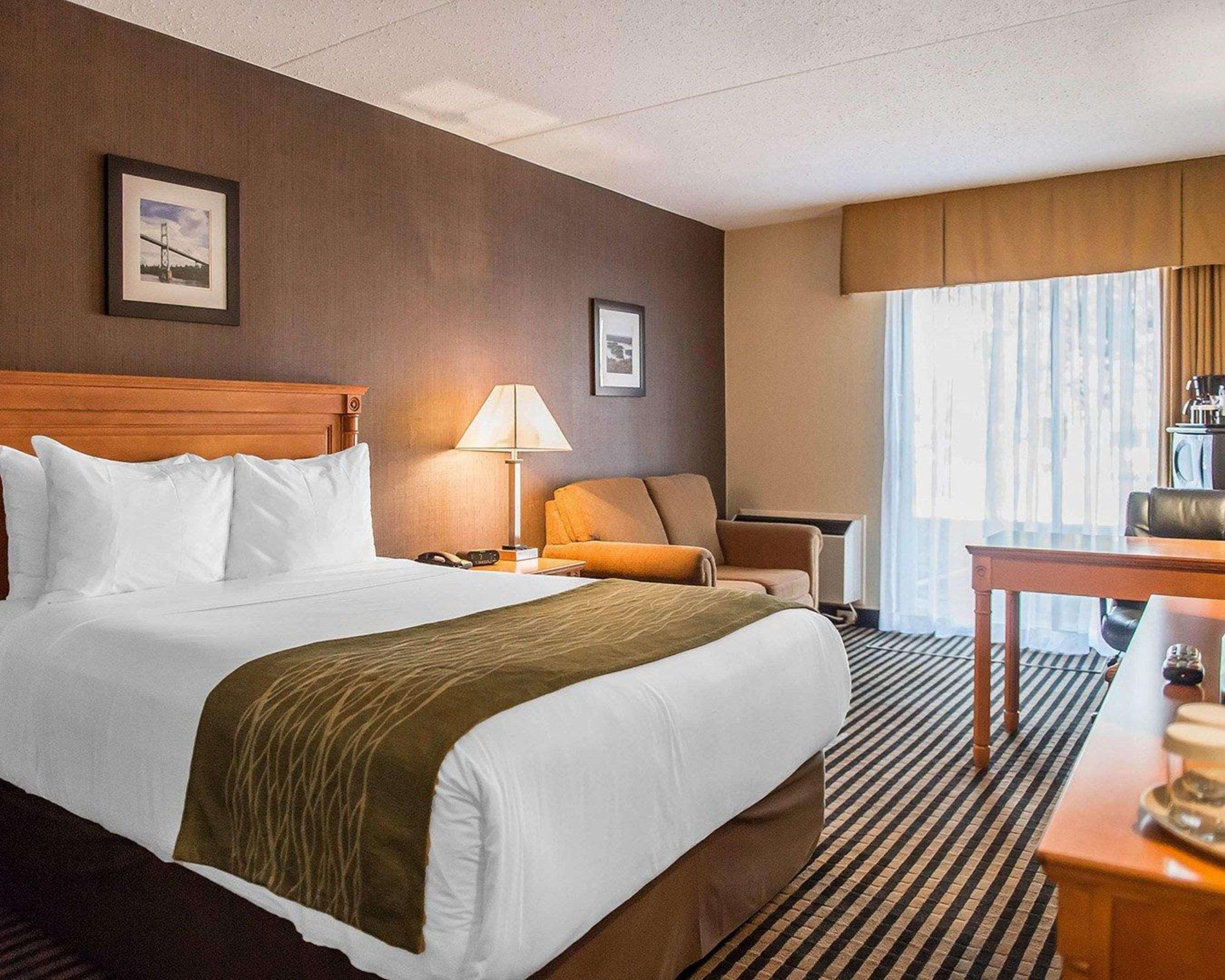 Comfort Inn Brockville Exteriör bild
