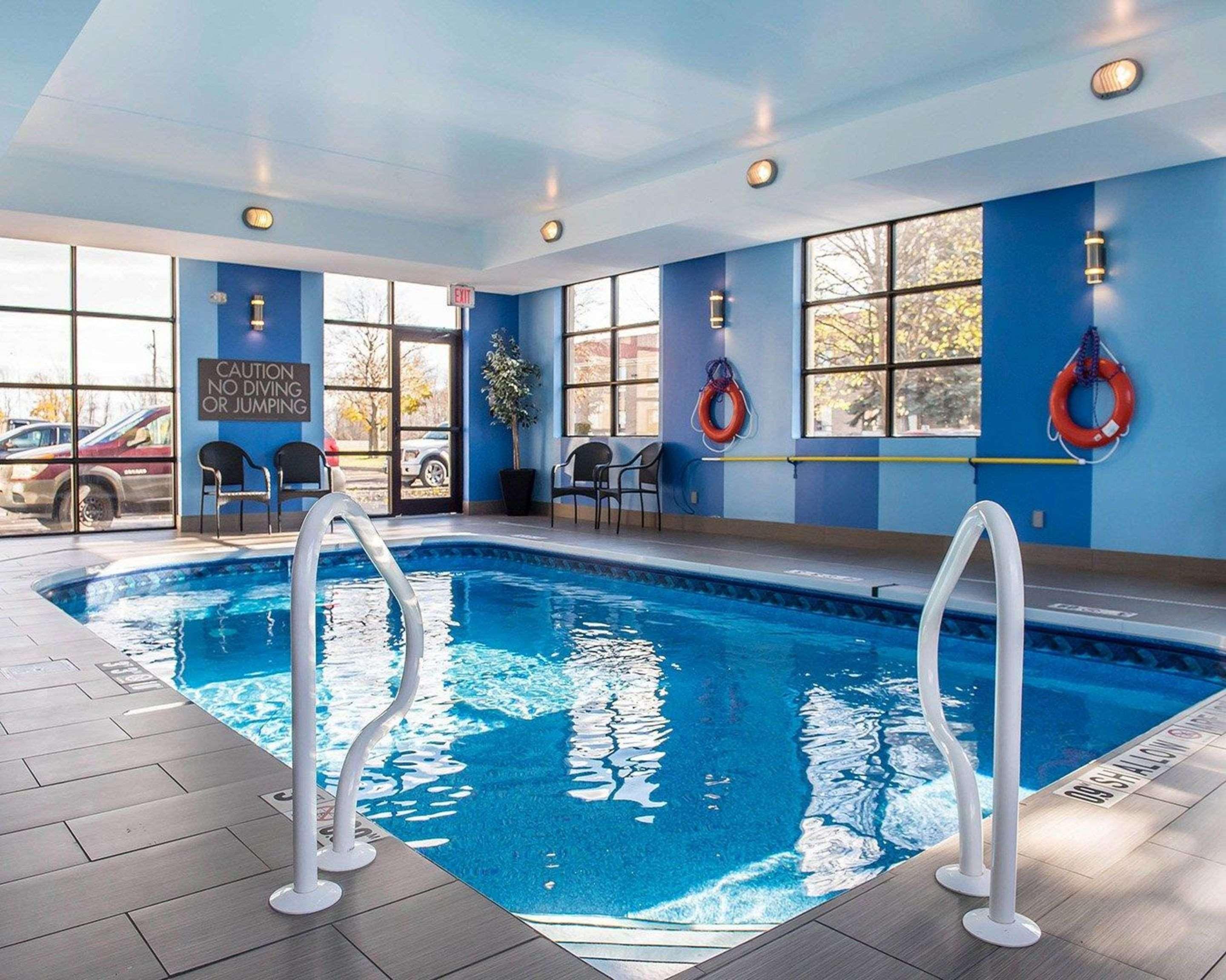 Comfort Inn Brockville Exteriör bild