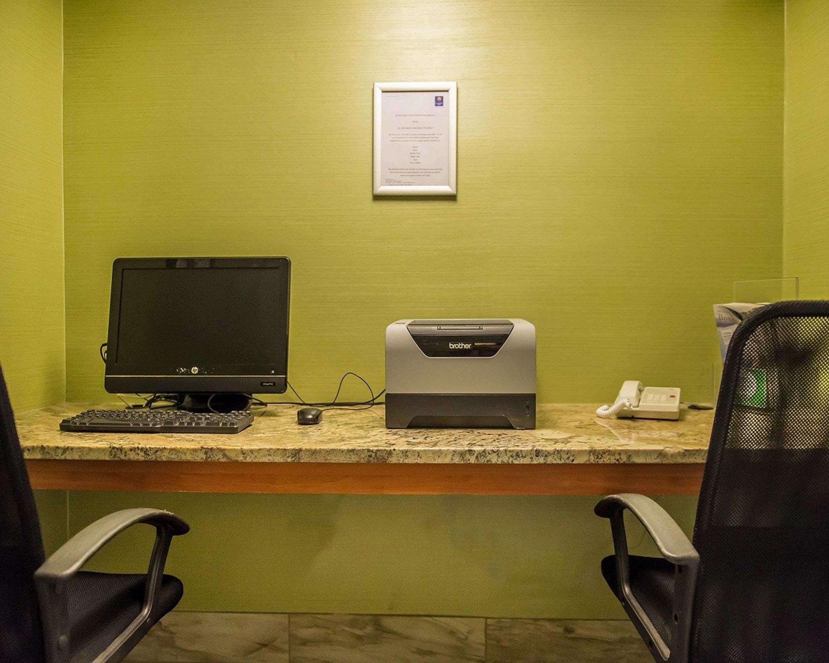Comfort Inn Brockville Exteriör bild