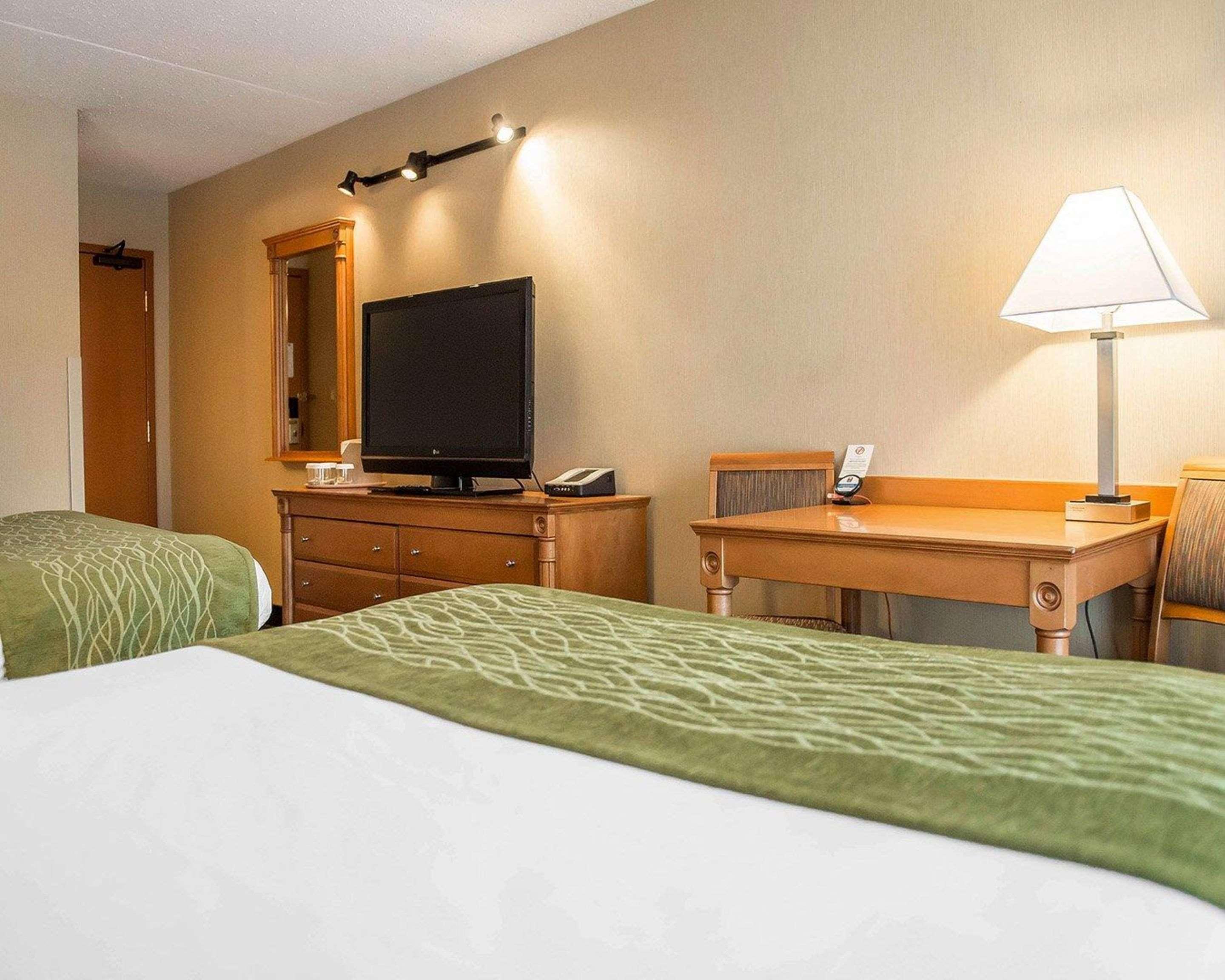 Comfort Inn Brockville Exteriör bild
