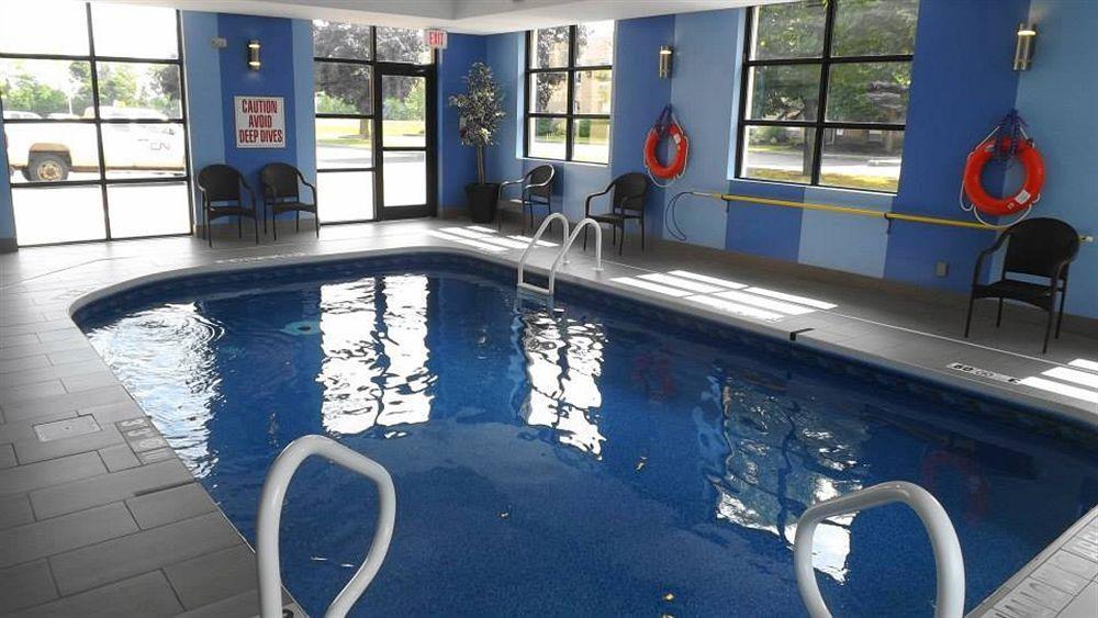 Comfort Inn Brockville Exteriör bild