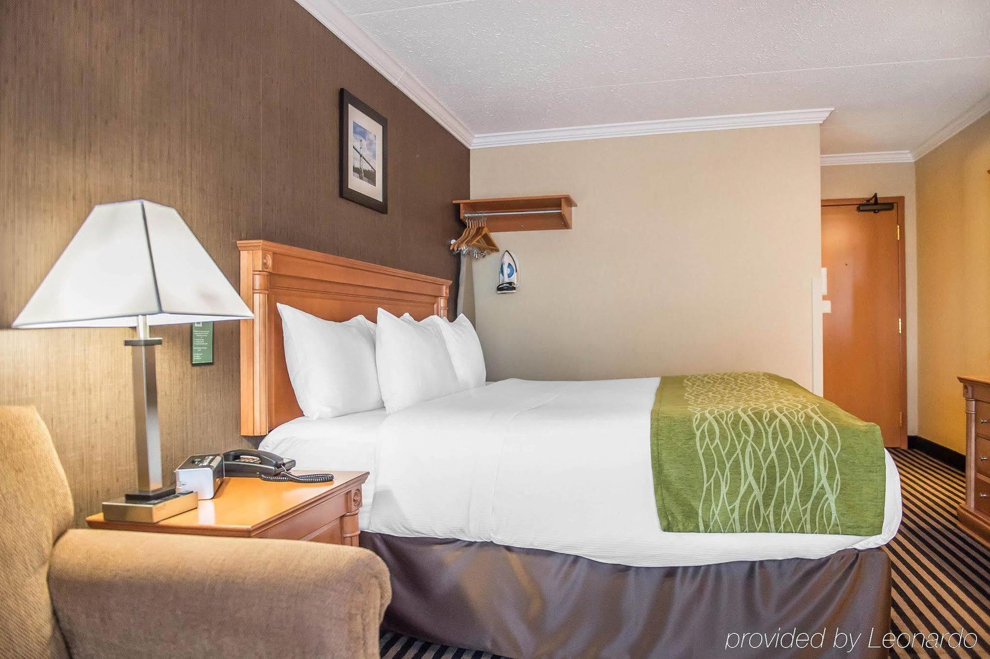 Comfort Inn Brockville Exteriör bild