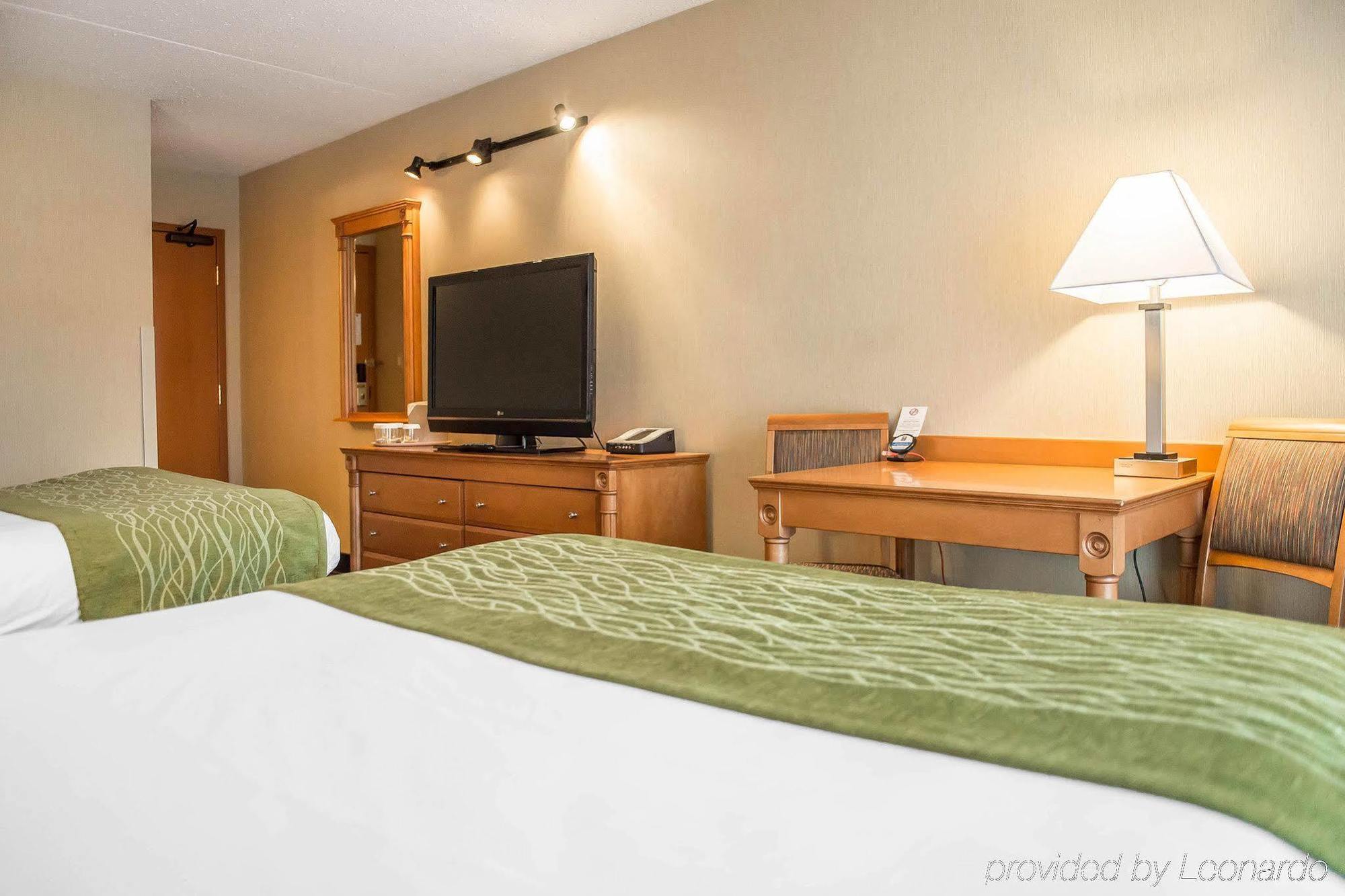 Comfort Inn Brockville Exteriör bild