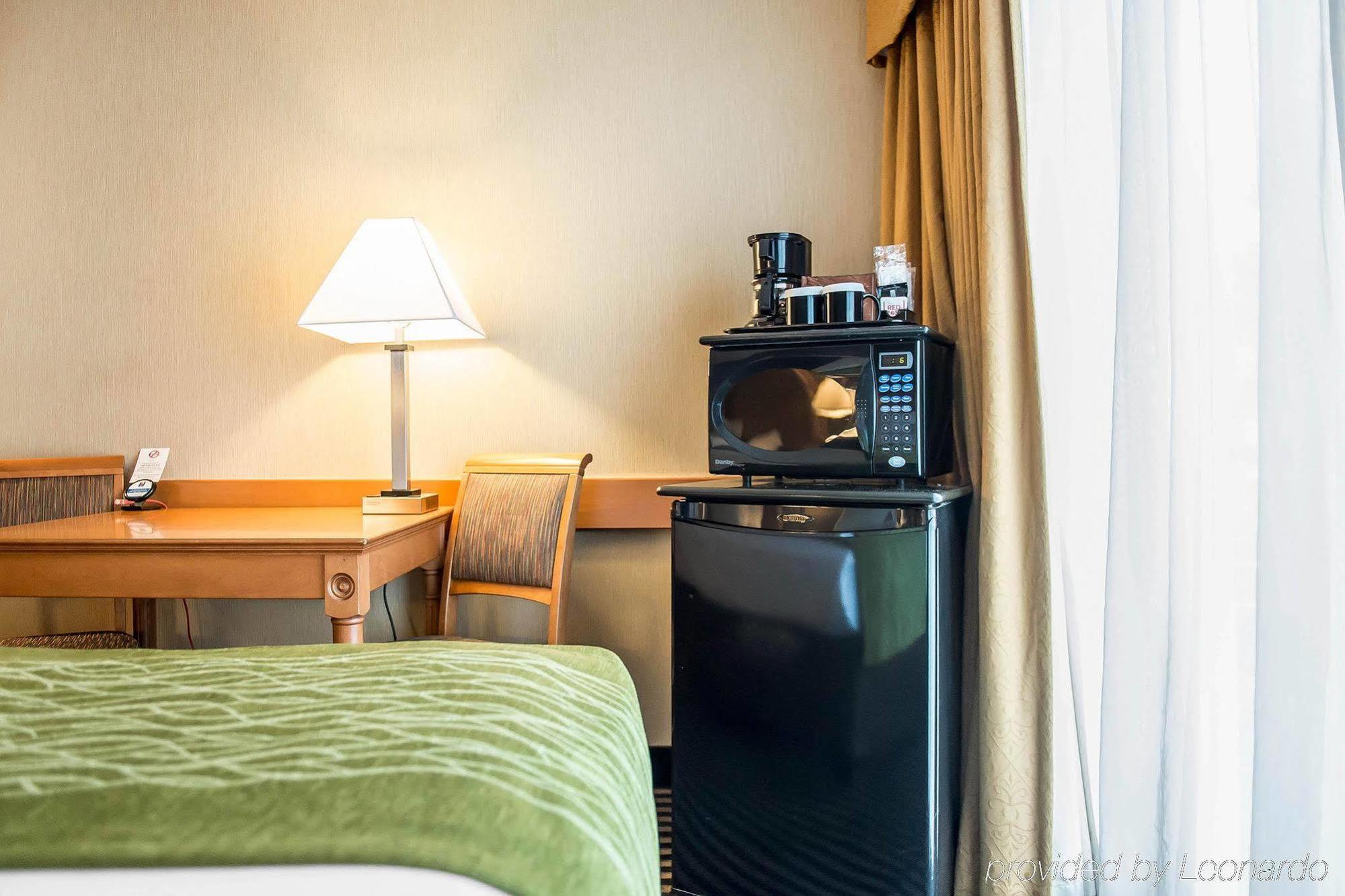 Comfort Inn Brockville Exteriör bild