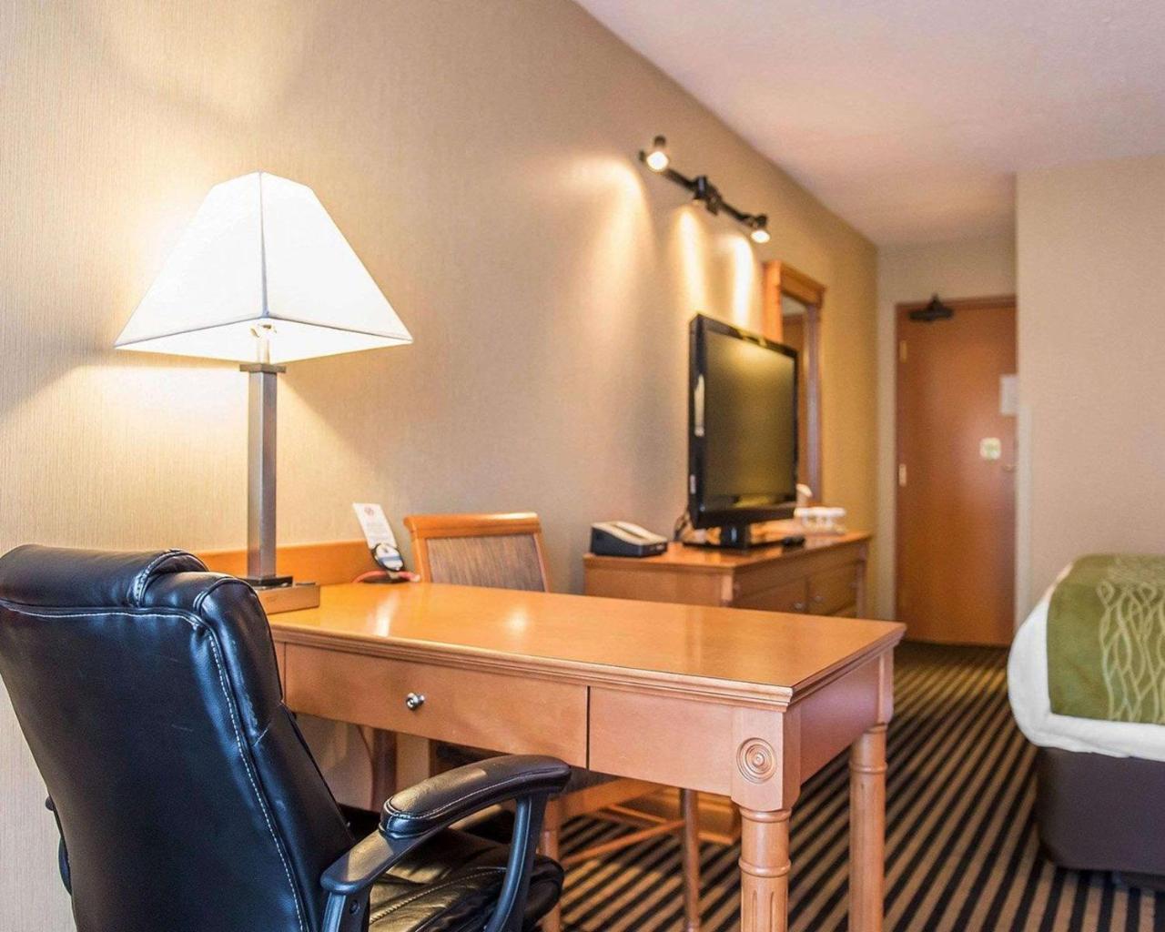 Comfort Inn Brockville Exteriör bild